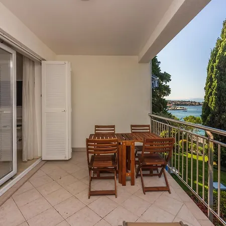 Apartmani Heta Alagic I Selce Exterior photo