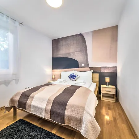 Apartmani Heta Alagic I Selce Exterior photo